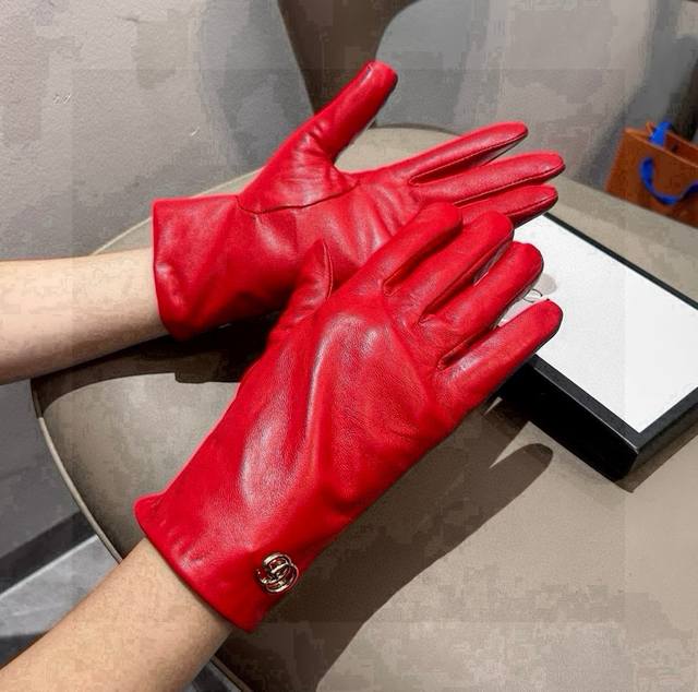 2025 new Gucci classic new exclusive first touch screen women's gloves Gucci Guc