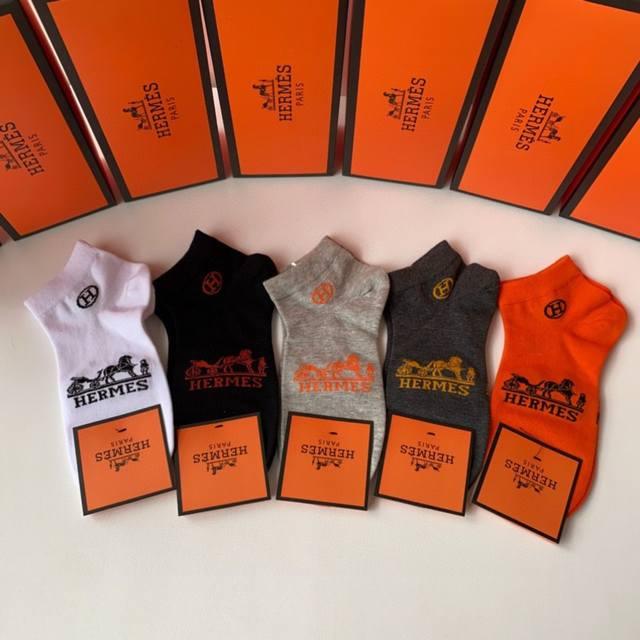 Special counter packaging Hermes new short and medium-length stacked socks! Five