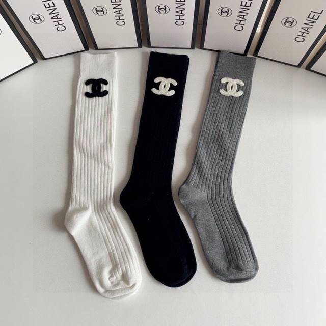 Special packaging Chanel Chanel hot-selling new light luxury knee-high calf sock