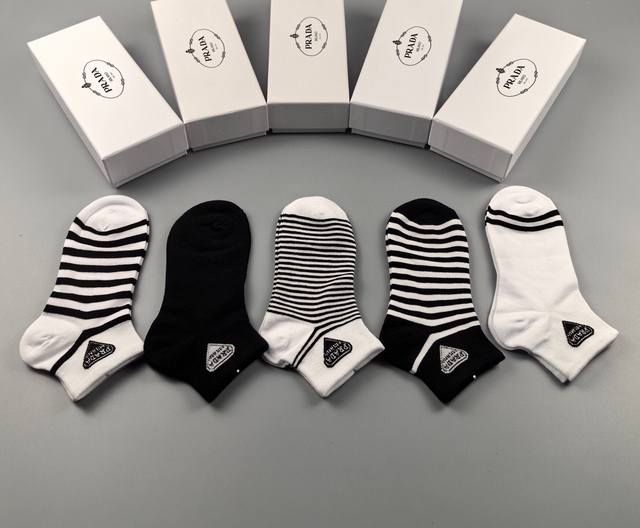 Special Prada new socks, 5 pairs in a box, made of pure cotton, jacquard classic