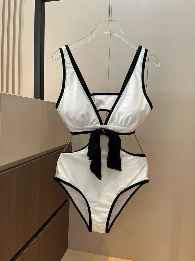 Chanel swimsuits are suitable for a variety of scenarios