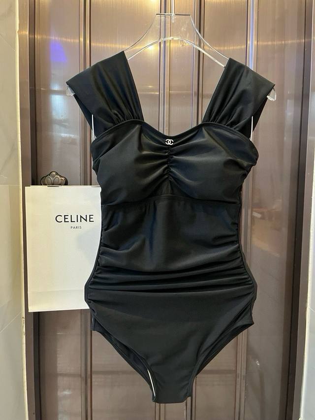 Special Chanel new one-piece swimsuit bikini, official model, SML Xl