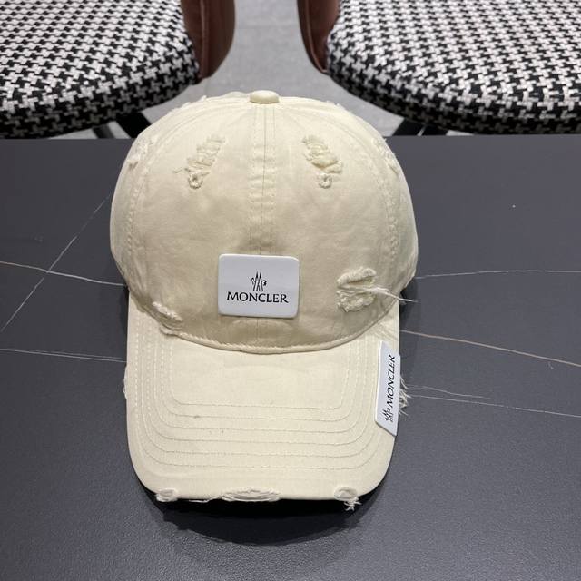 Moncler 2025 spring new style personalized hole baseball cap, high quality and e