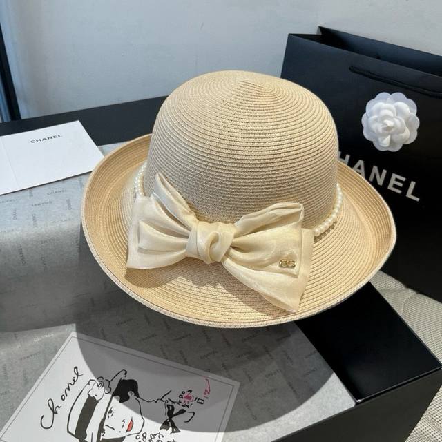 Valentino bow basin hat, curled edge bow hat, head circumference 57Cm