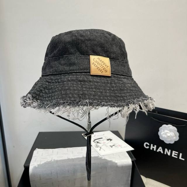 Loewe denim bucket hat, head circumference 57Cm