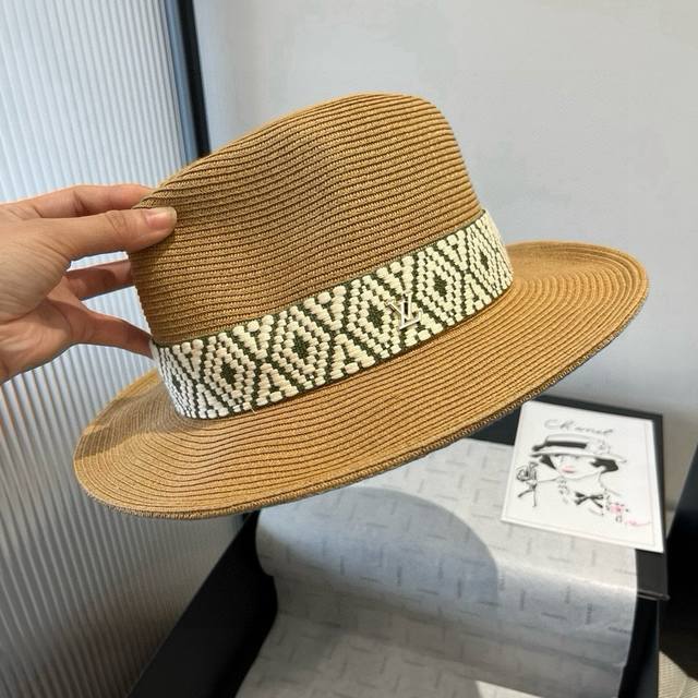 Lv Louis Vuitton new hat, concave and convex design, head circumference 57Cm