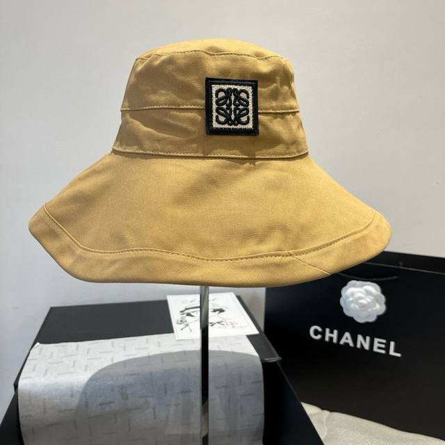 Loewe new fisherman hat, head circumference 57Cm