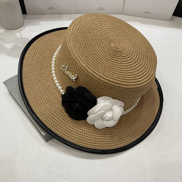 Special price with dust bag Chanel Chanel 2025 new style small Chanel style wide