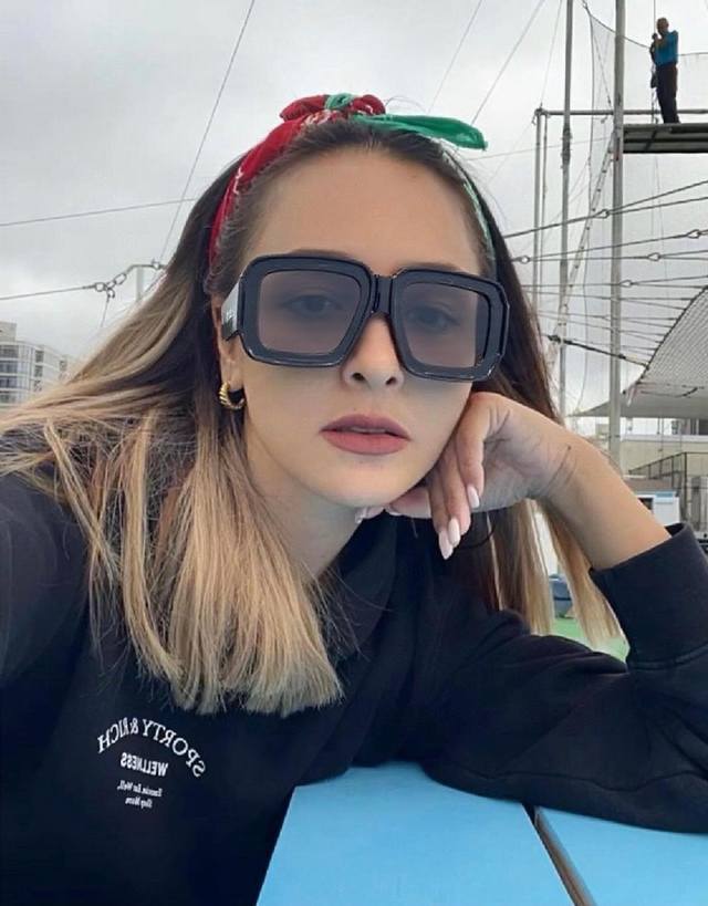 Loewe 2025 new European and American sunglasses black acetate thick frame pink l