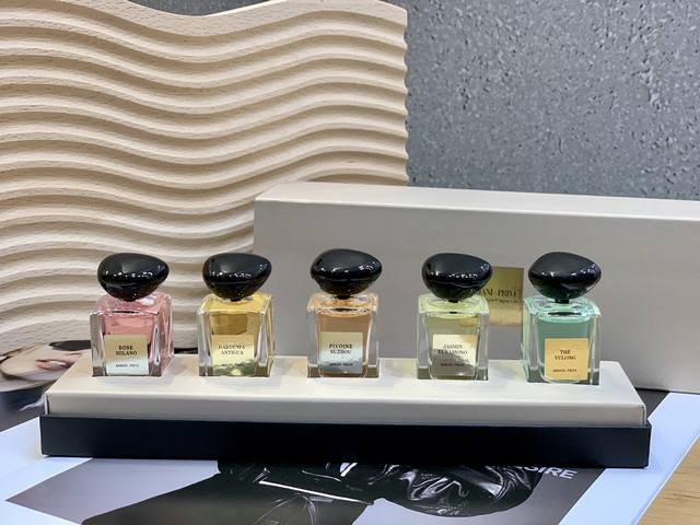 Comes with a full set of original counter packagingNew productNew color scheme c