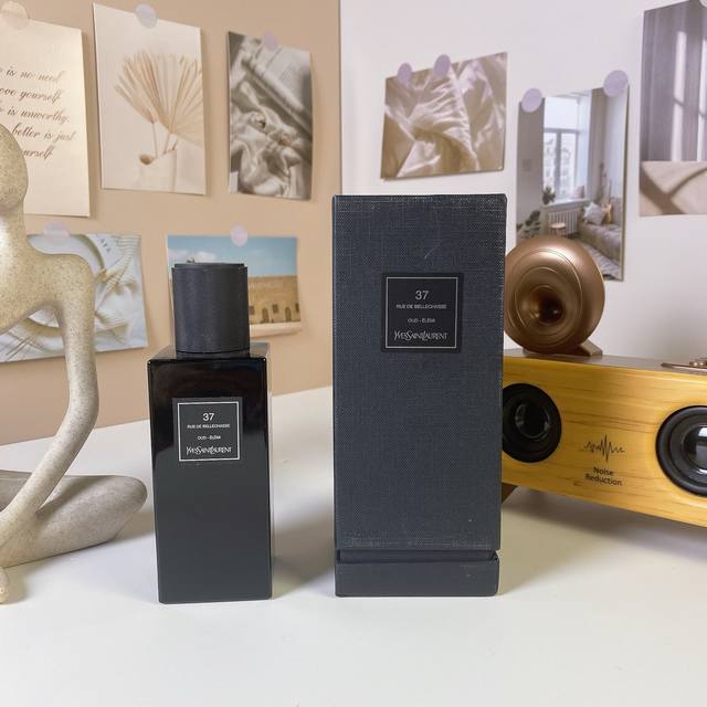 With counter packaging New catwalk model 1Bn023 calfskin This new Soft Sound han