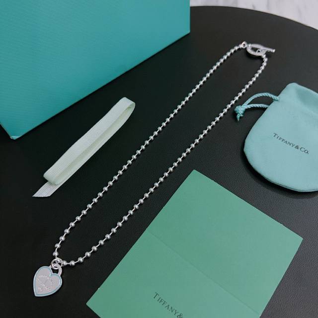 Prada 2025 Spring and Summer new models are launched in the counter. The latest