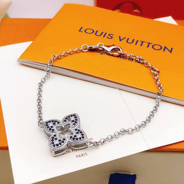 Lv. Can be worn for business casual or formal wear! 3.8Cm latest buckle head, po