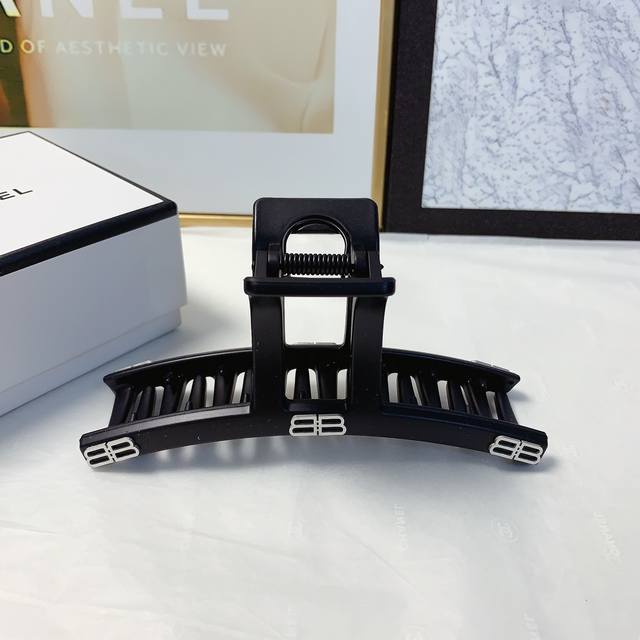 Special Loewe counter latest belt Made of smooth cow leather Belt decorated with