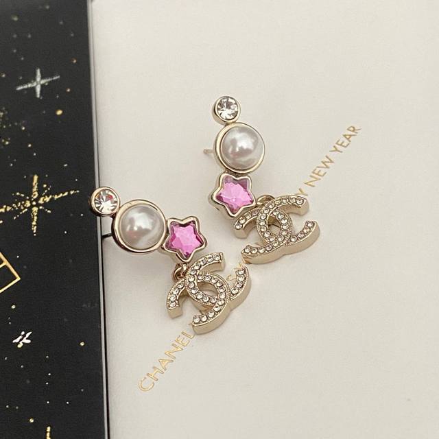 Gucci Width 4.0Cm This piece connects the brand's past and future, reinterpretin