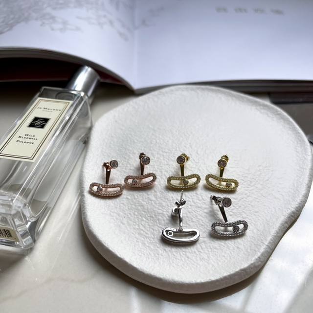 Code N899 Chanel necklace is hot-selling and has a new arrival Chan 24 creamy wh