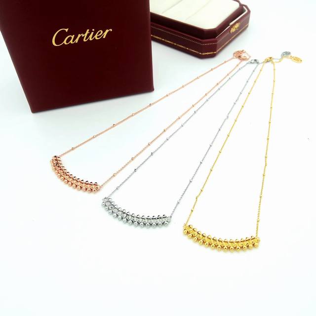 Miu Miu asymmetrical letter star earrings Even if you are poor, you must buy thi