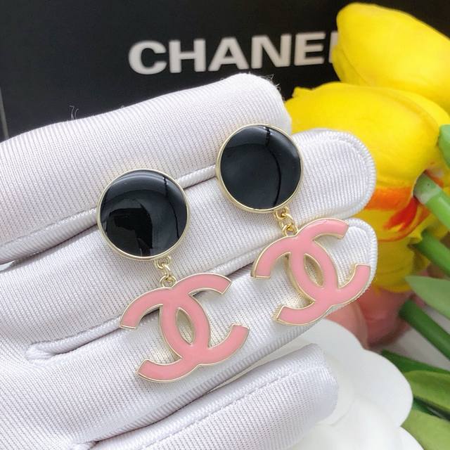 No. Xed0510 Ch*Nel latest black and white oil drop earrings consistent Zp brass