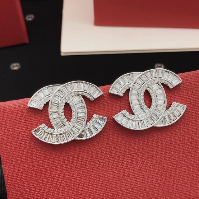 A4896 Paris aesthetic exquisite simplicity edge cross half diamond wide version