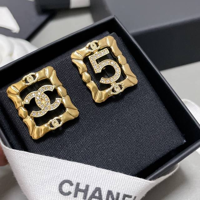 Chanel Xiaoxiang Chanel hairpin Heart Pearl Logo Clip Korean version Small side