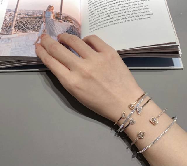 A4424 Chinese style natural chalcedony leaf white chalcedony necklace. Who can r