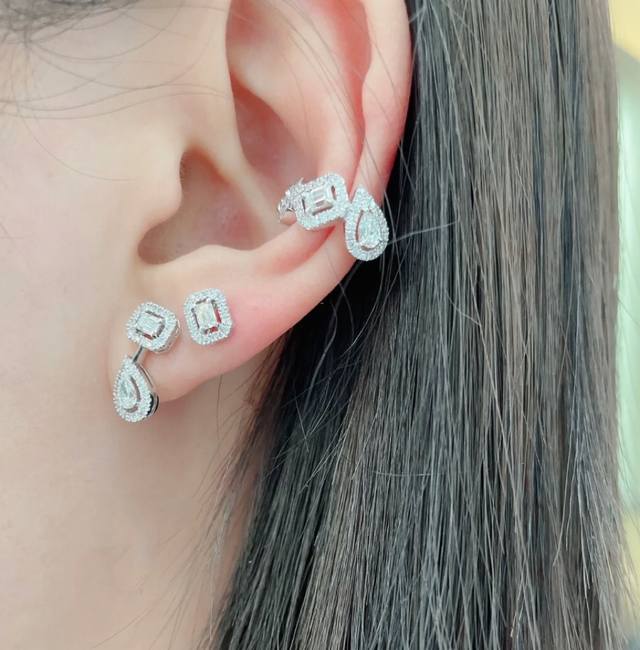 Chanel silver and black double C painted snowflake earrings Silver and black lar