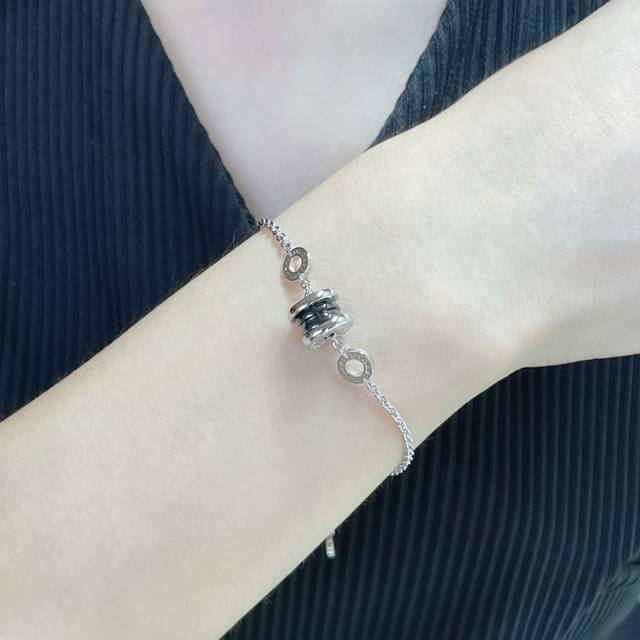 New counter quality Chrome Hearts classic retro multi-element obsidian bracelet,