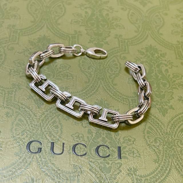 Miumiu Miu Miu Miumiu hairpin Acrylic Logo small side clip temperament versatile