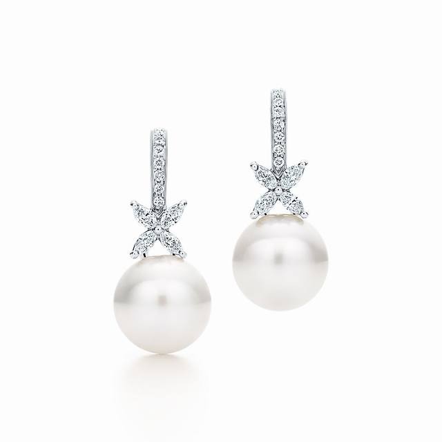 Today's new model code E3091 0247820 Dior earrings are hot-selling models. New a