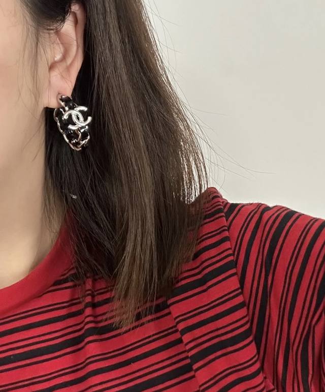 Chanel's new lipstick necklace is available at the counter at the same time. The
