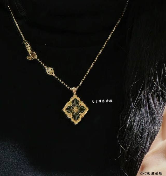 We produce the Z5100 beaded necklace, a magical tool for styling! You can buy th