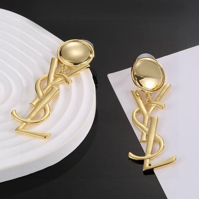 Necklace Bracelet We produce D pendant cone necklace bracelet Z set 7000+, this
