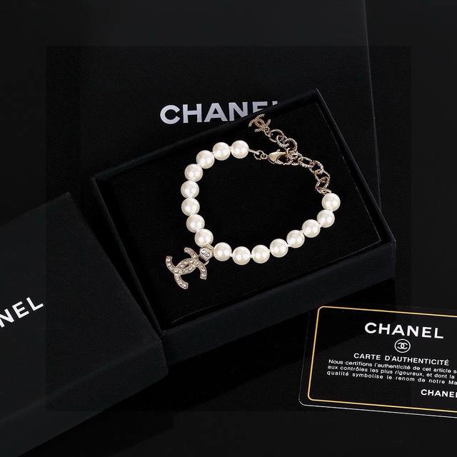 New arrival: Chrome Hearts necklace, different patterns and design styles presen