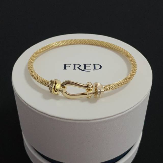 necklace, bracelet P80. Hermes bags, necklaces and bracelets, the real thing is