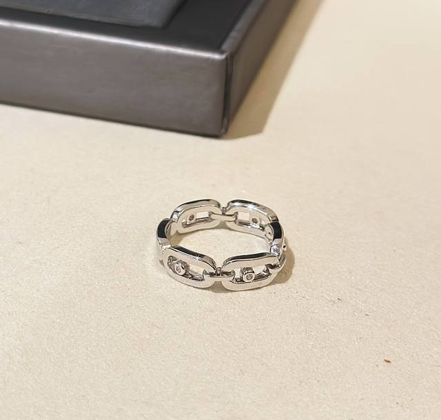 Chanel transparent bead double C earrings