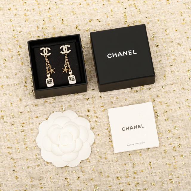 New counter quality Chrome Hearts classic gold retro Scout flower bracelet with