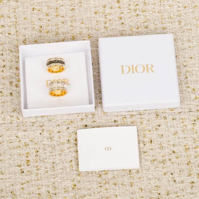Louis Vuitton personalized design - glass beads - metal beads - bracelet - unise