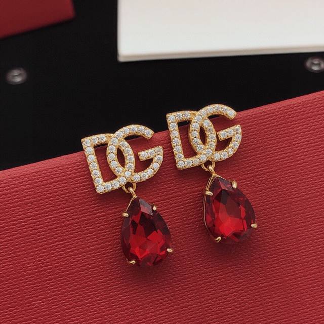 Gucci earrings purchasing level Gucci Gucci earrings original logo print high-en