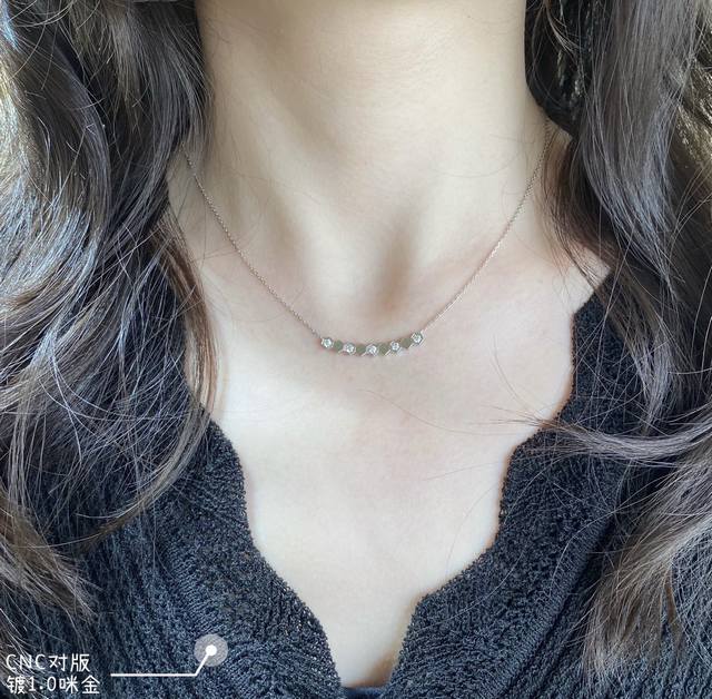 Chromehearts cross necklace, thick Chromehearts printed chain, unparalleled text