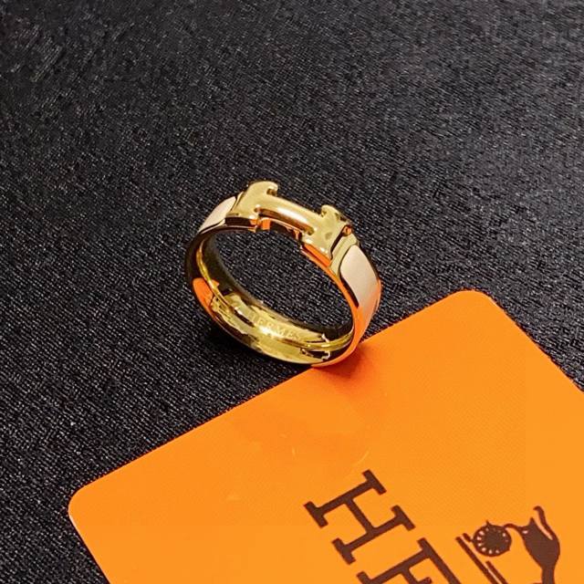 Gucci recommended model 2025 latest Gucci bracelet is out. The latest classic Gu