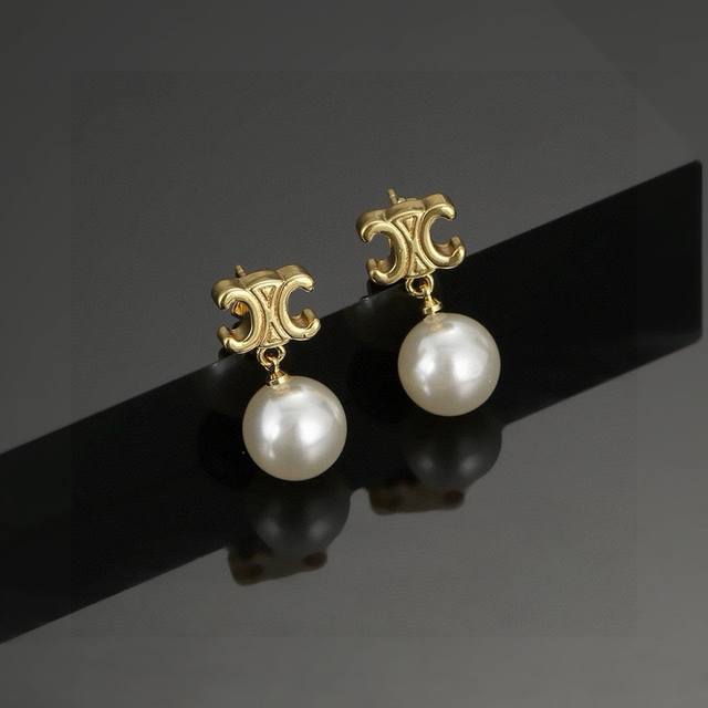 Code E2744 Chanel earrings are hot-selling and are now available. Chan 24 Custar