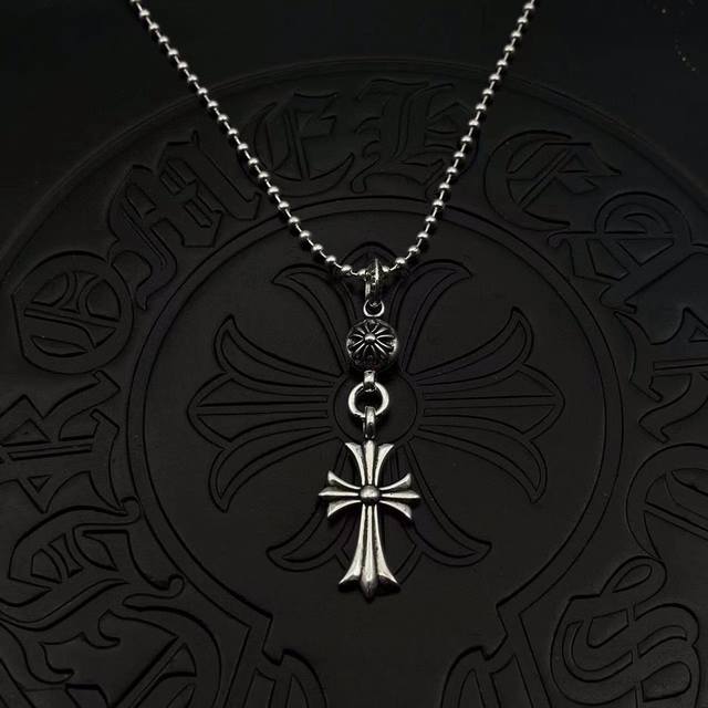 Seiko version of Louis Vuitton letter necklace, adhering to the exquisite crafts