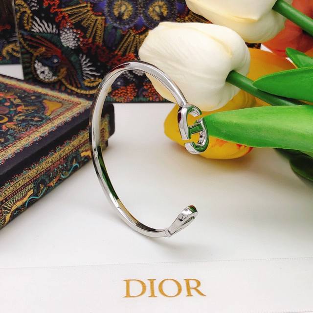 Our products are developed by Zp, which are genuine jewelry products. They can b