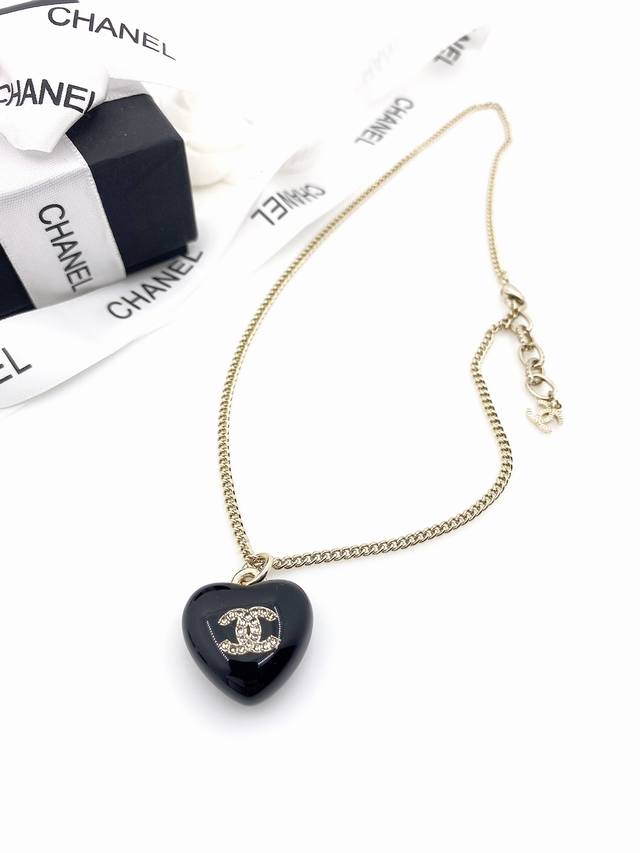 Code E2793 Chanel earrings are hot-selling and are now available. Chan 24 white