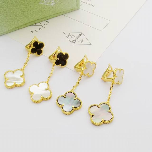 necklace bracelet is so cool, the latest model Chrome Hearts , no explosion, no