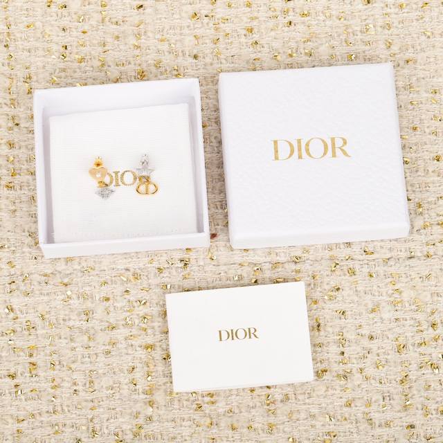 Cartier Cnc Amulet Earrings, Amulette De Cartier Jewelry, the most customized on