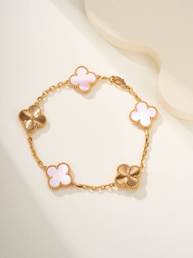 Dior Dior 2025 purchasing level white shell pearl earrings are all small surpris