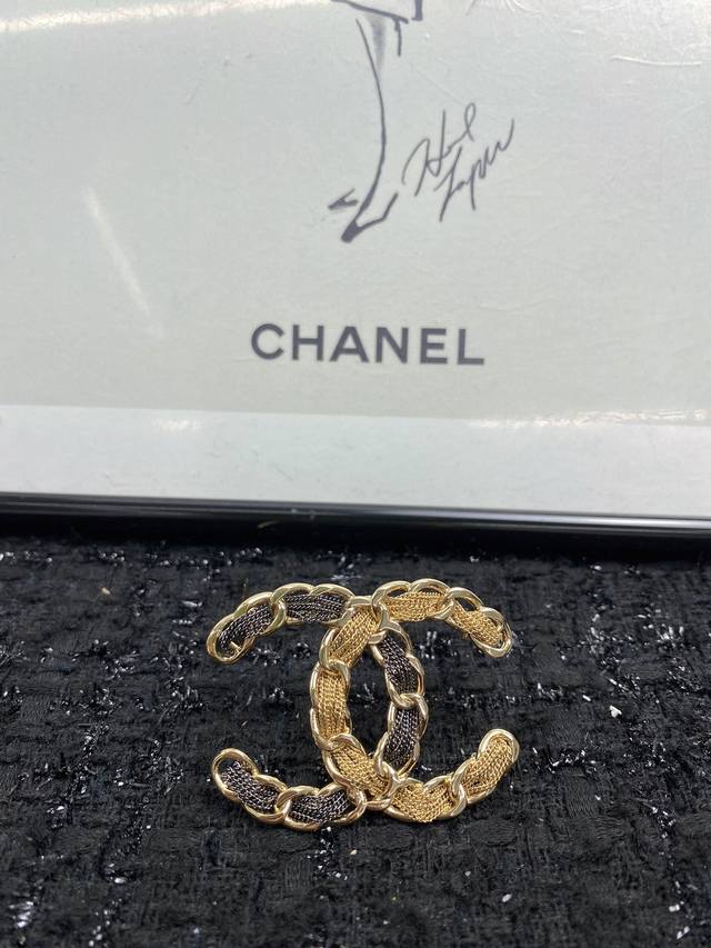 Chanel Xiaoxiang Chanel hair band Organza pearl edge large rubber band hair band