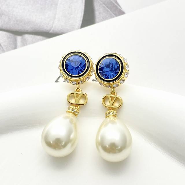 Chanel Xiaoxiang Chanel grab clip European and American lines bow logo pressure