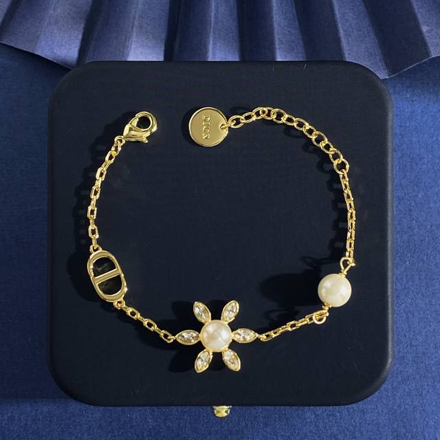 Messika necklace sweater chain new single diamond sliding sweater chain is made